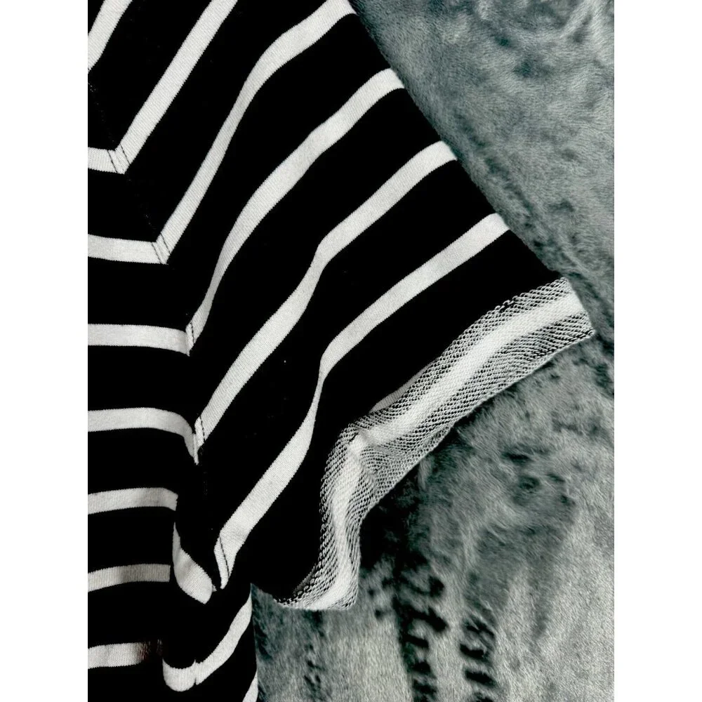 Calvin klein T Shirt Crop Top Black/White Medium Shirt - Picture 6 of 15